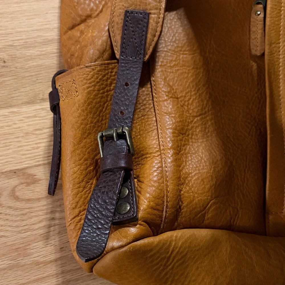 Rainier Tan Genuine Leather Backpack - Picture 4 of 6